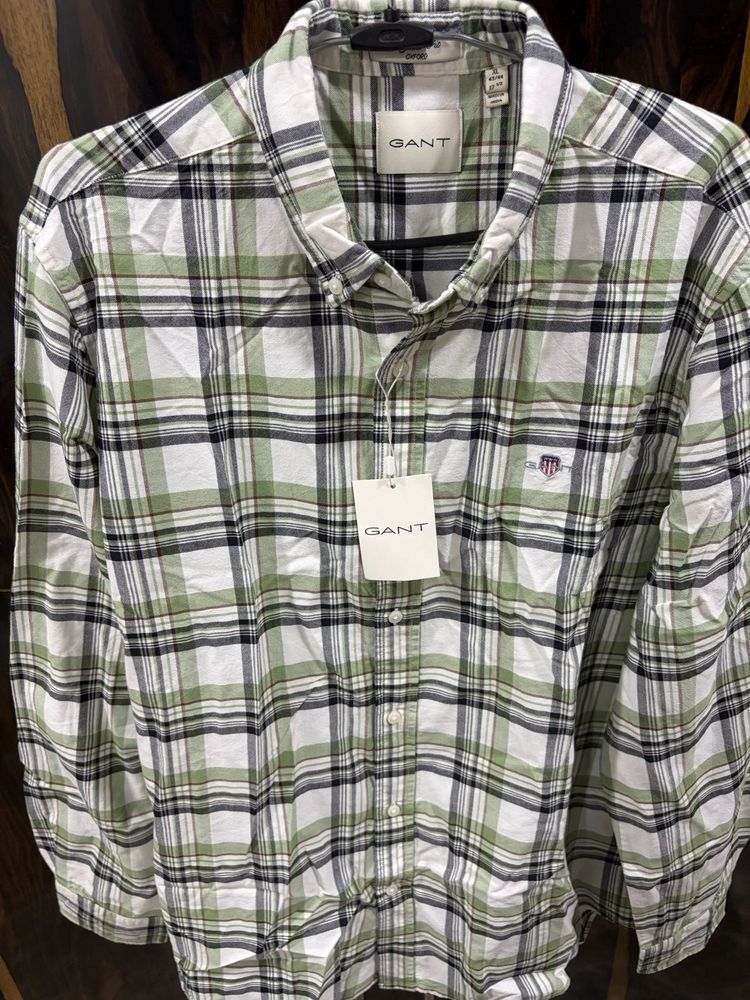 GANT Men's Plaid Button-Down Shirt