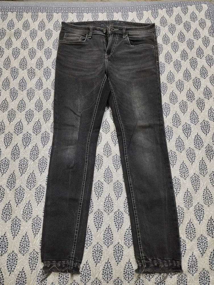 Stylish Charcoal Grey Jeans