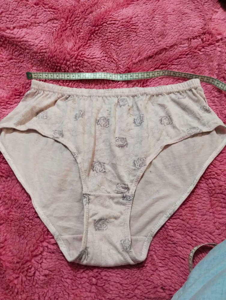 Comfortable Rose Print Briefs