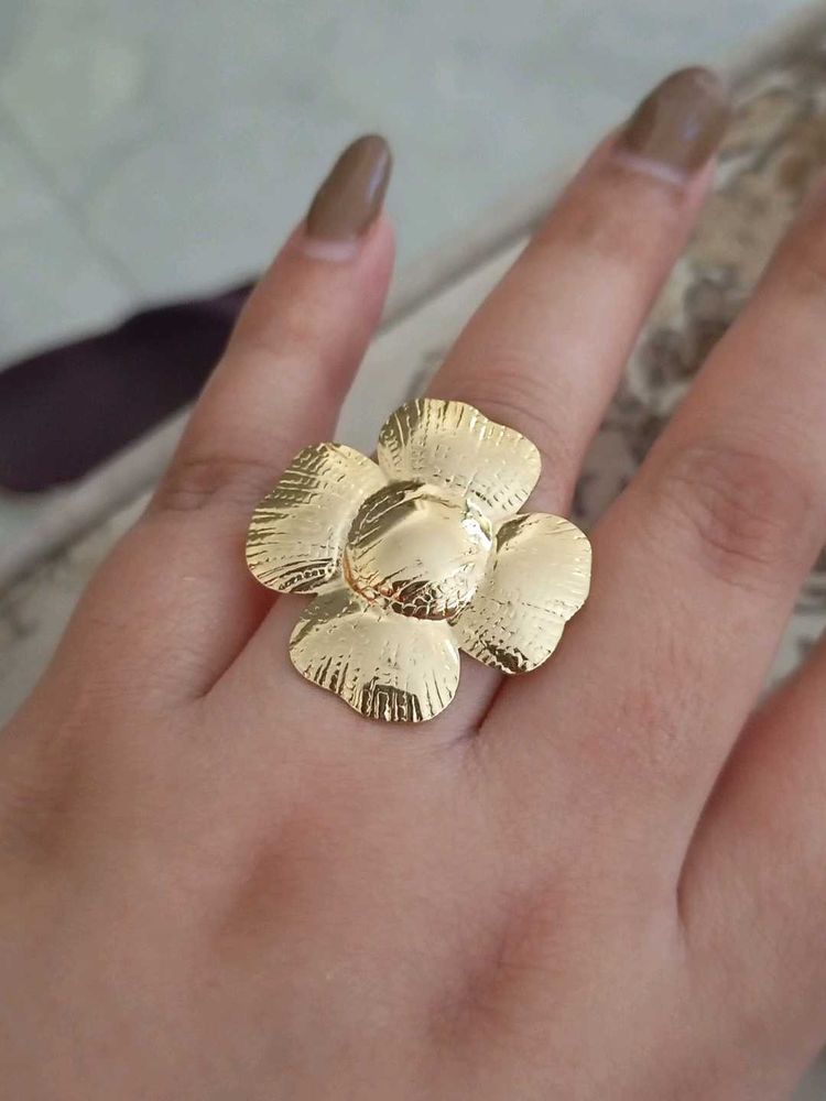 Gold Flower Statement Ring