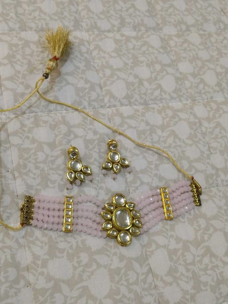 Stunning Kundan Choker Set with Earrings