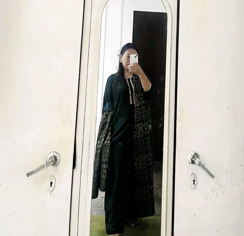 Elegant Kurta Set with Dupatta