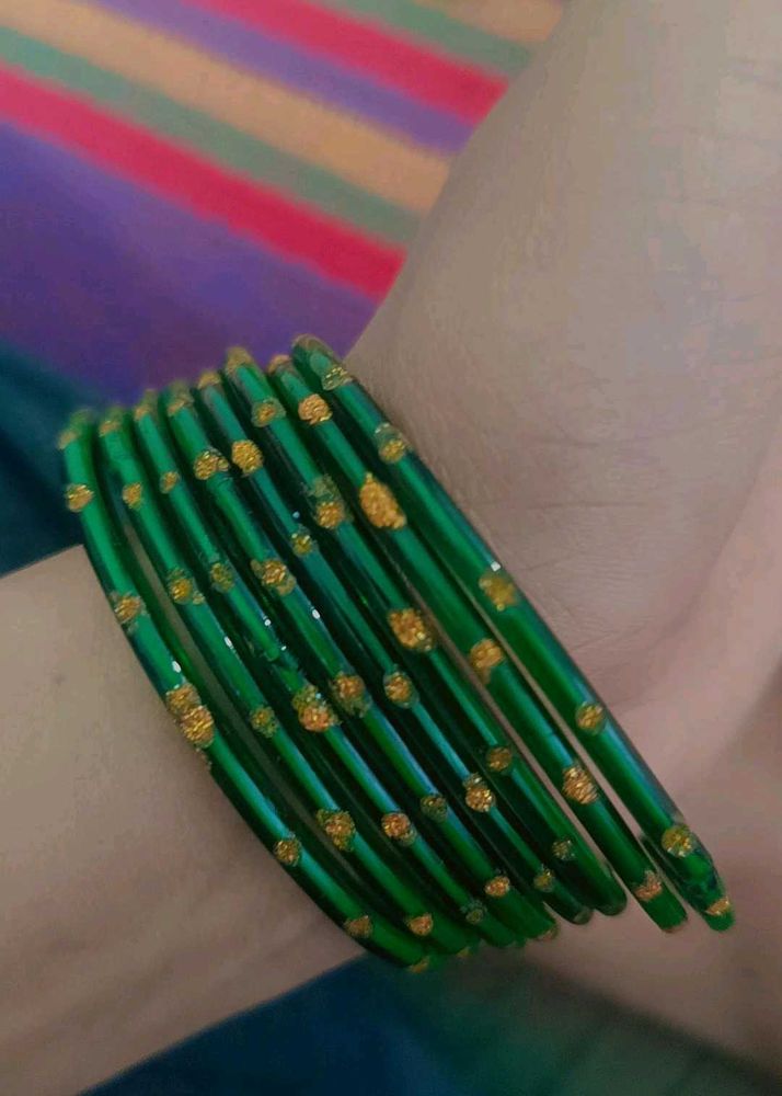 Green &amp; Gold glass Bangle Set