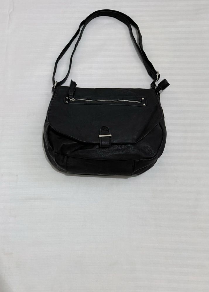 vintage black leather crossbody bag