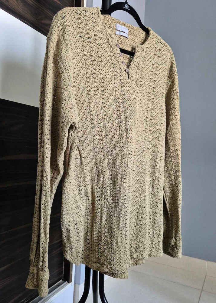 Men's Textured Knit Henley Shirt