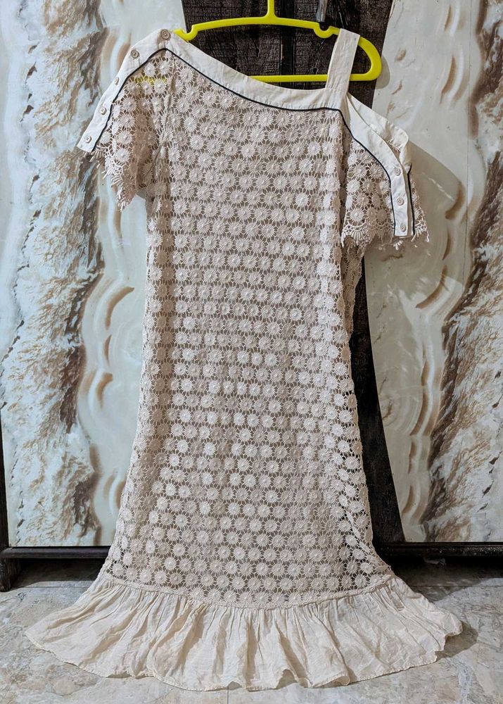 Elegant Lace Cold Shoulder Dress✨