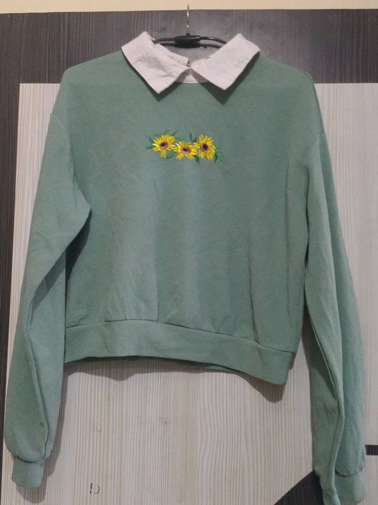 Cute Sunflower Embroidered Collared Sweatshirt