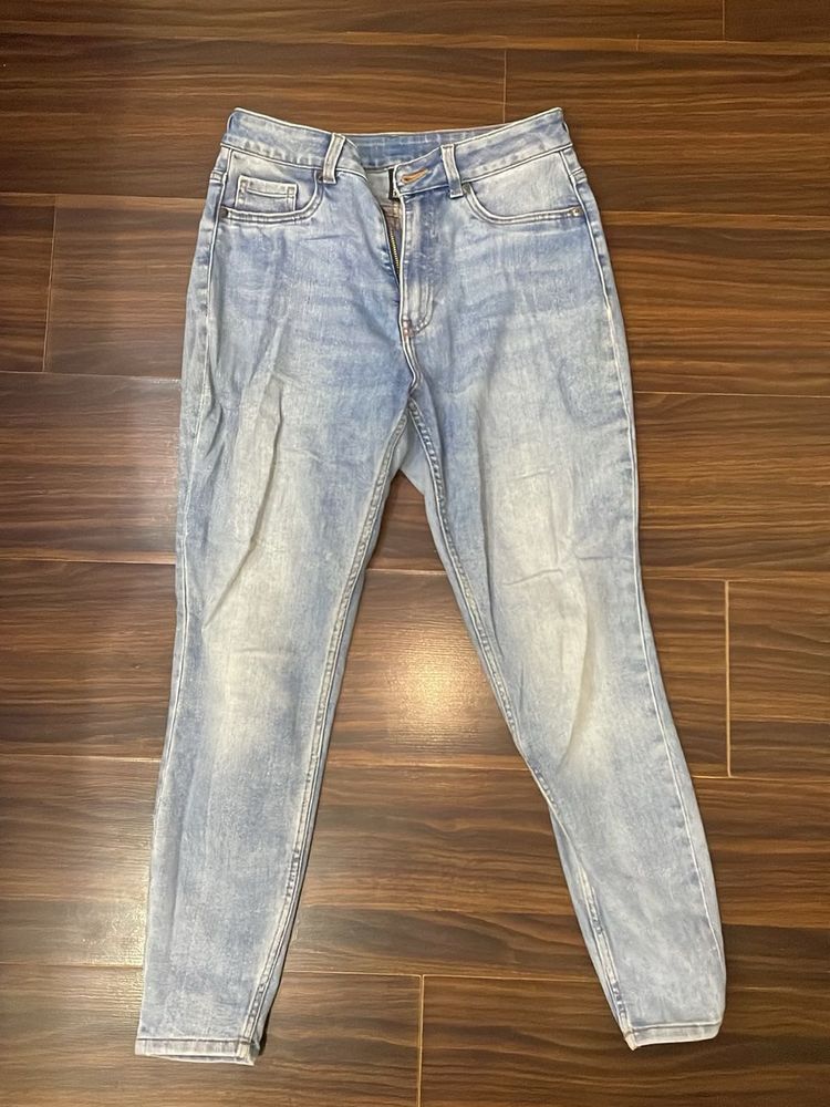 Light Wash High Waisted Jeans