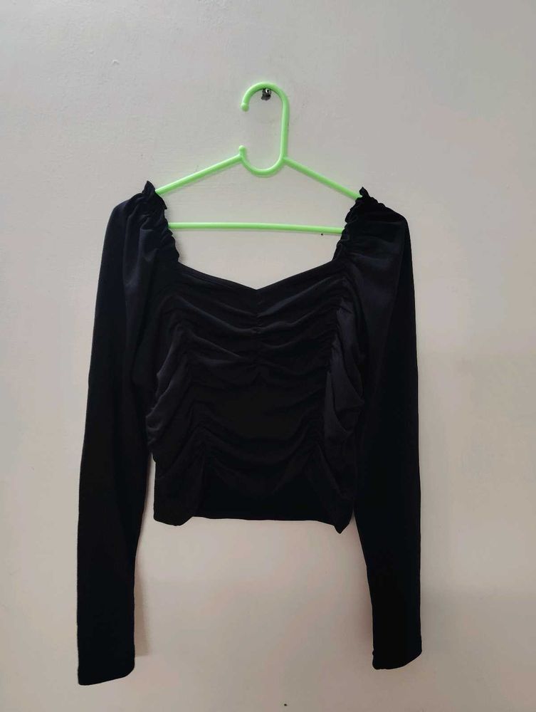 Chic Ruched Black Long Sleeve Top✨