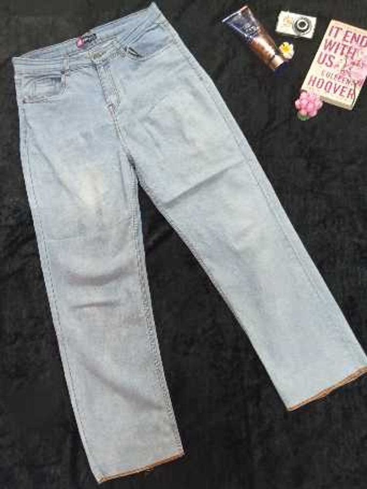 Light Wash Straight Leg Jeans
