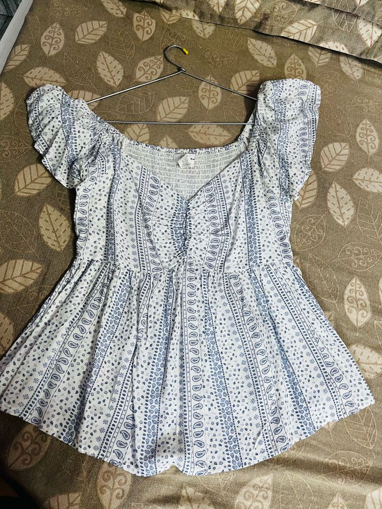 Printed top worn once