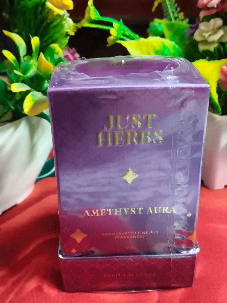 The Just Herbs Amethyst Aura Premium Attar is a lu