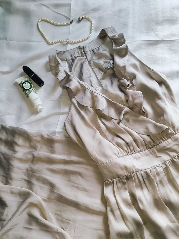 H&amp;M Ruffled Maxi Dress