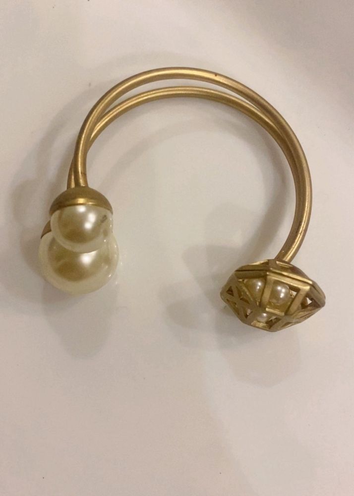 Elegant Gold Pearl Cuff Bracelet