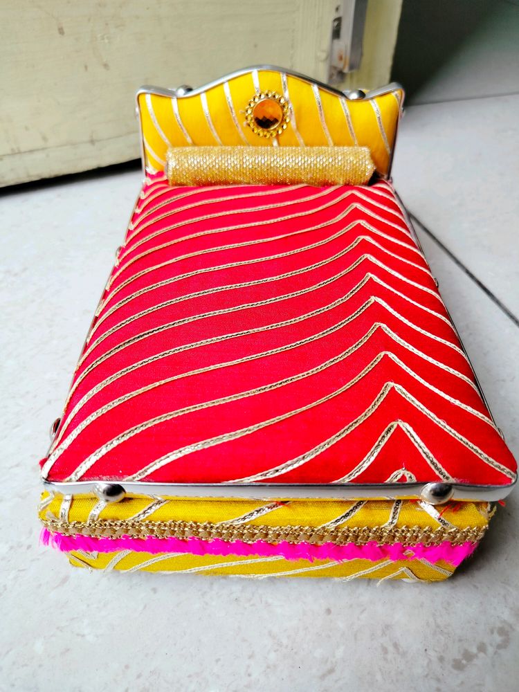 Mini Bed