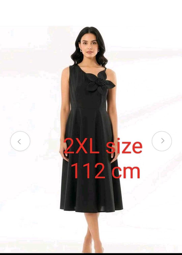 Chic Black One-Shoulder Dre