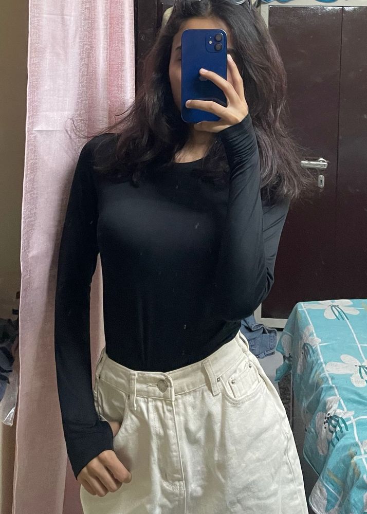 long sleeve thumbhole top🌟