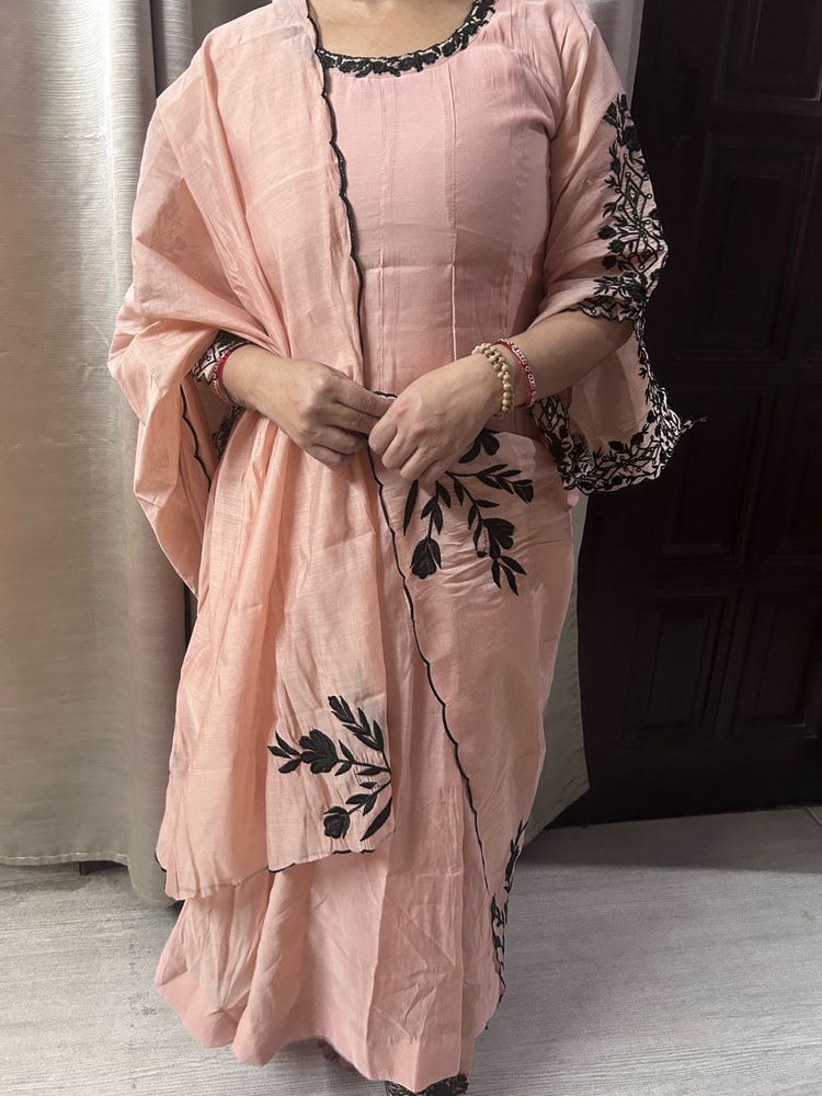Elegant Peach Embroidered Kurta Set