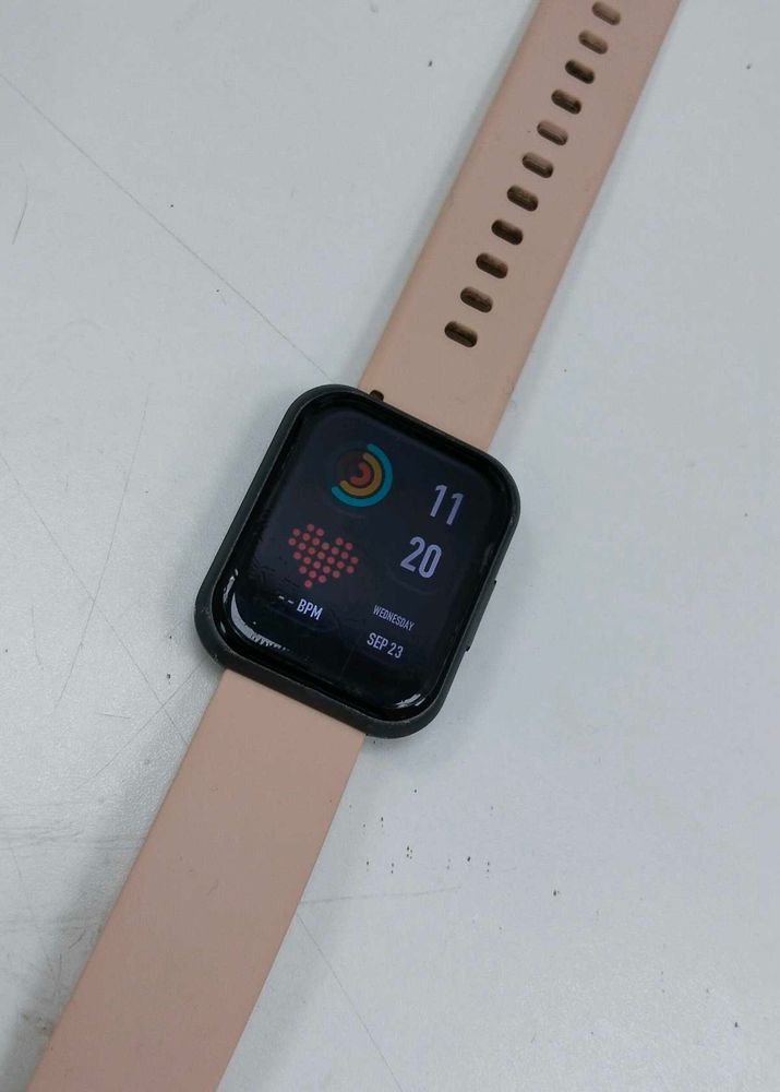 NoiseSmartwatch with Heart Rate Monitor