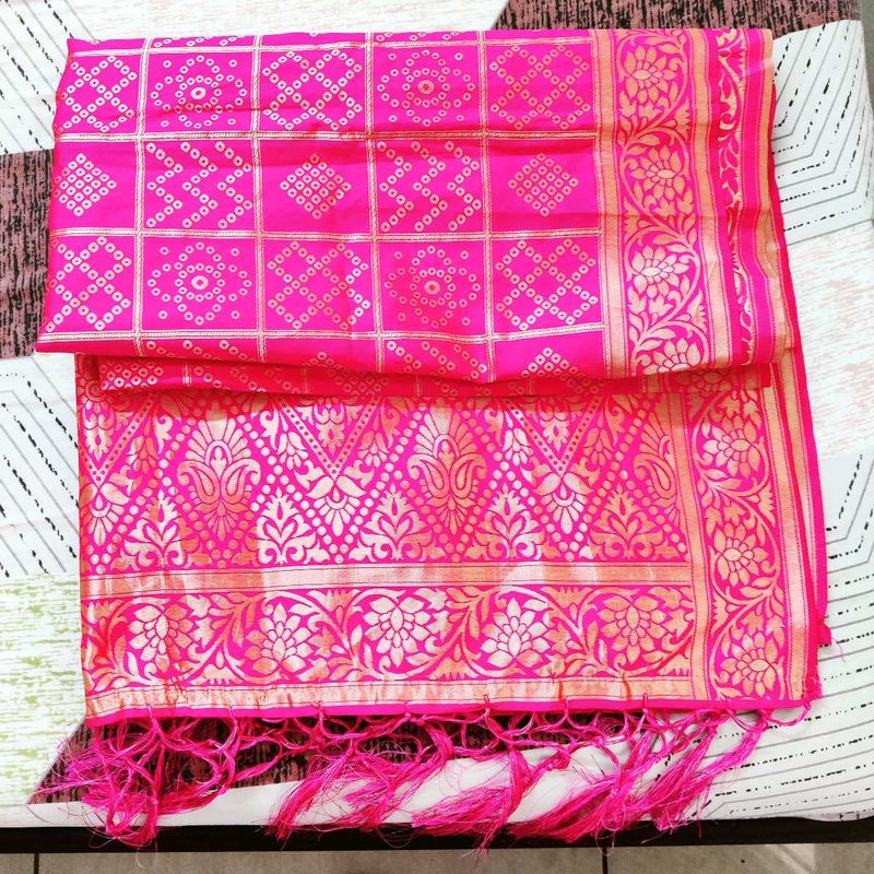 Vibrant Pink Bandhani Dupatta