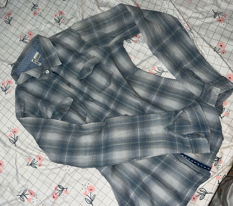 Classic Plaid Long Sleeve Shirt