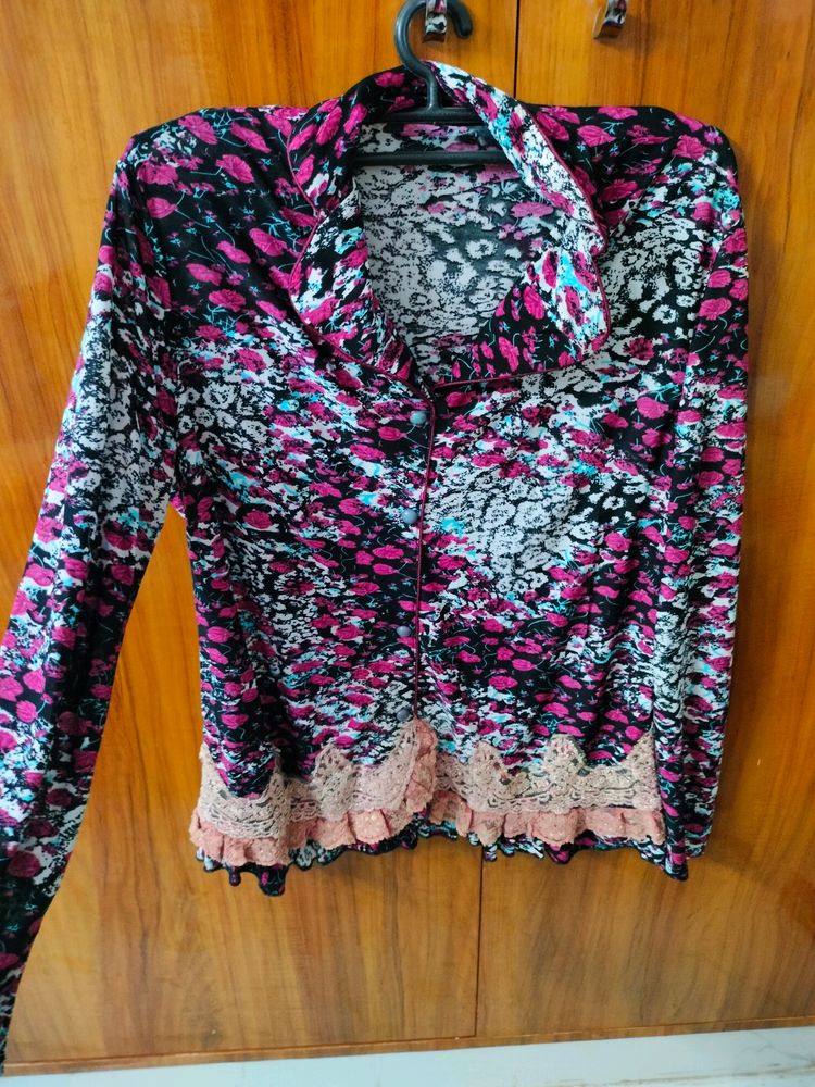 Floral Print Blouse( Top)