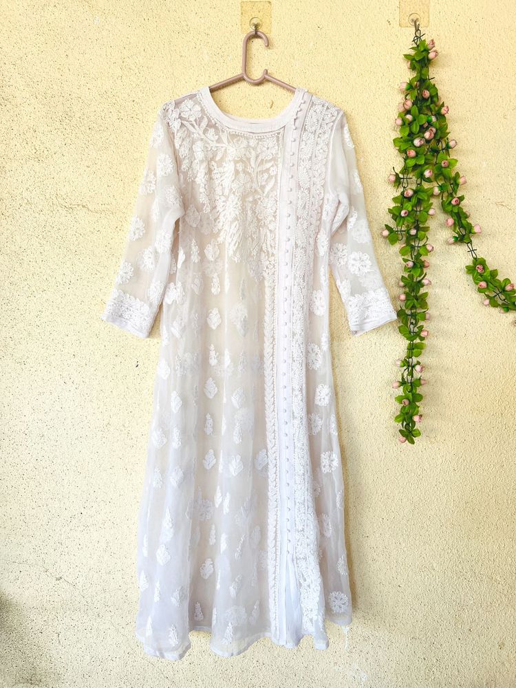 Elegant White Chikankari Kurta