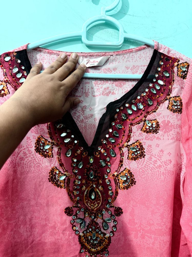 Elegant Pink Embroidered Kurta