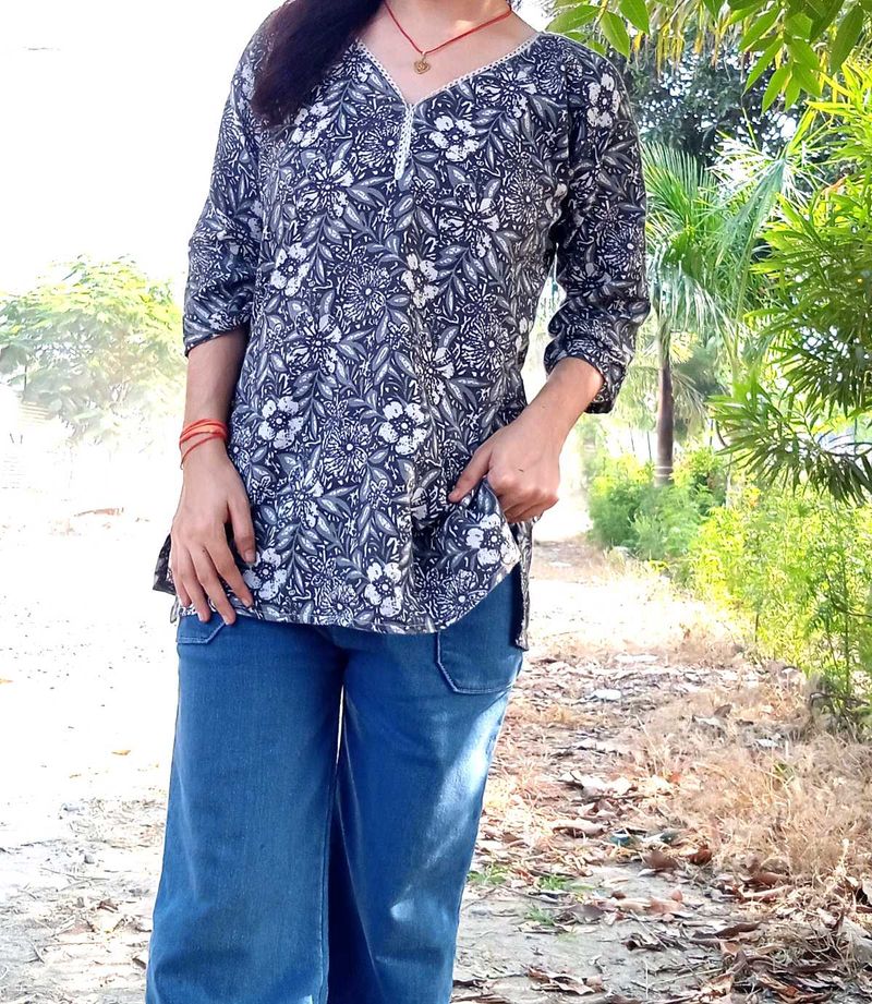 Stylish Printed Kurta