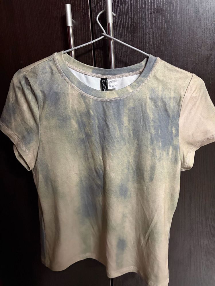H&amp;M T-Shirt