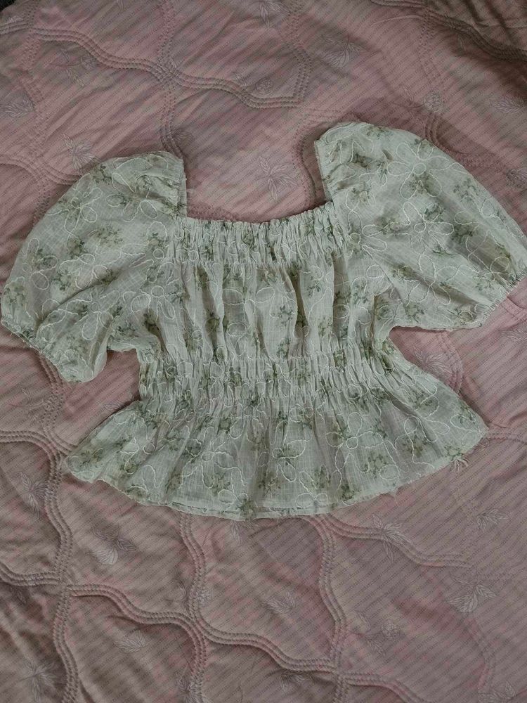 Chic Floral Puff Sleeve Top
