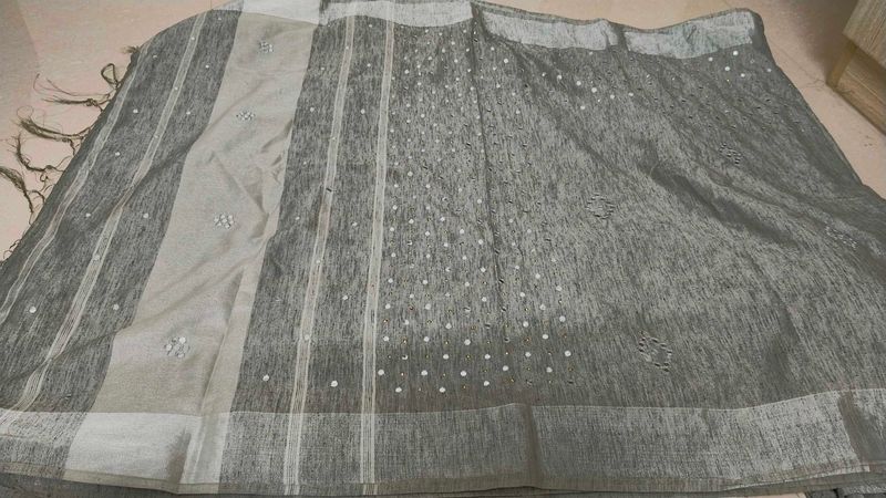 Elegant Grey Saree with Embellishments