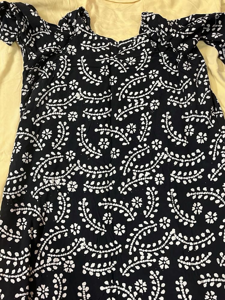 Black &amp; White Floral Print Kurta