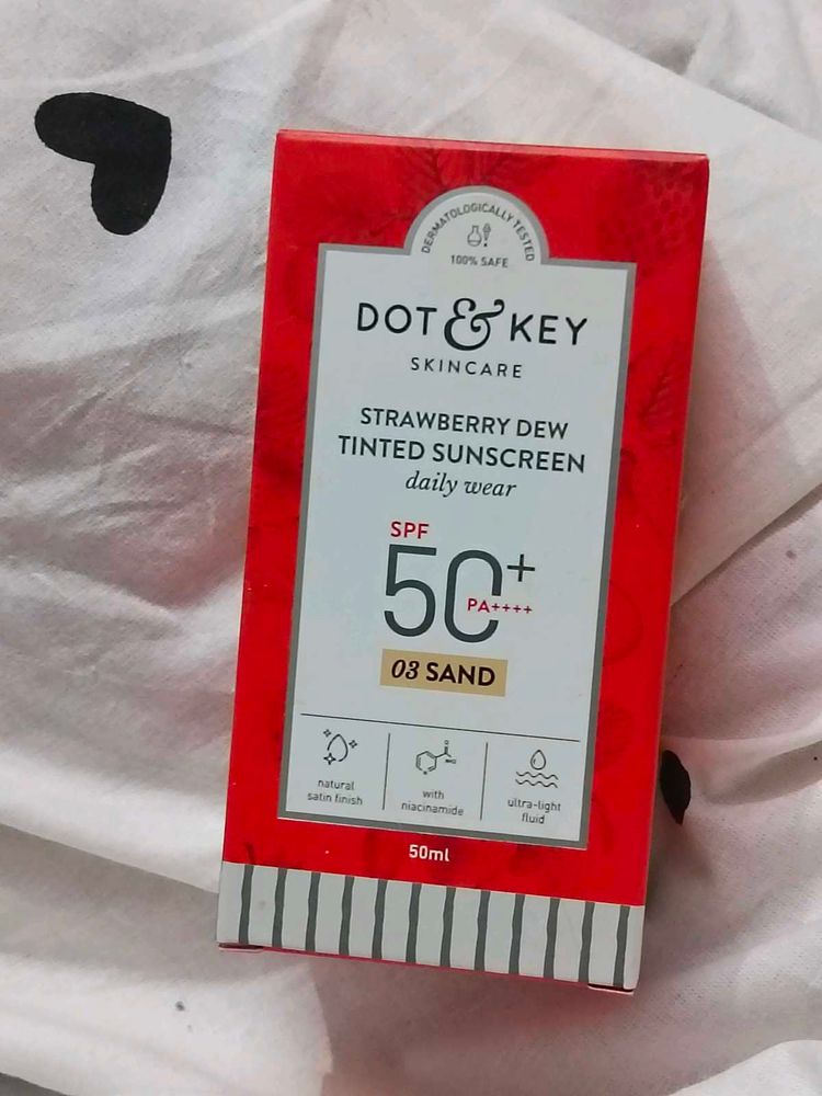 Dot &amp; Key Strawberry Sunscreen