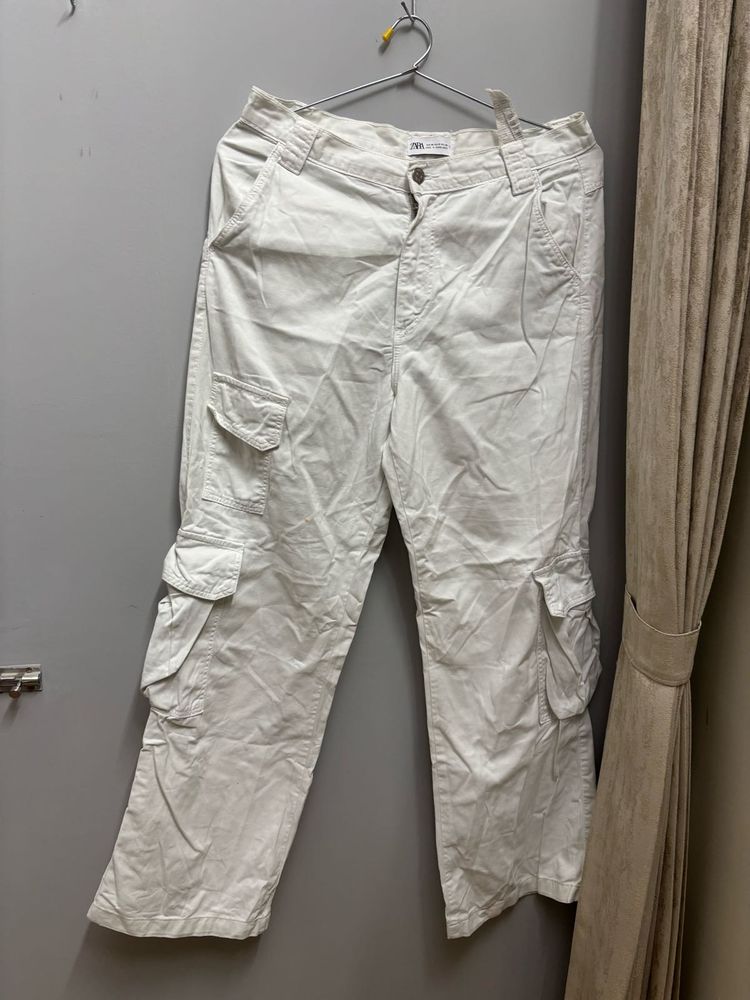 Zara Off-White Cargo Pants