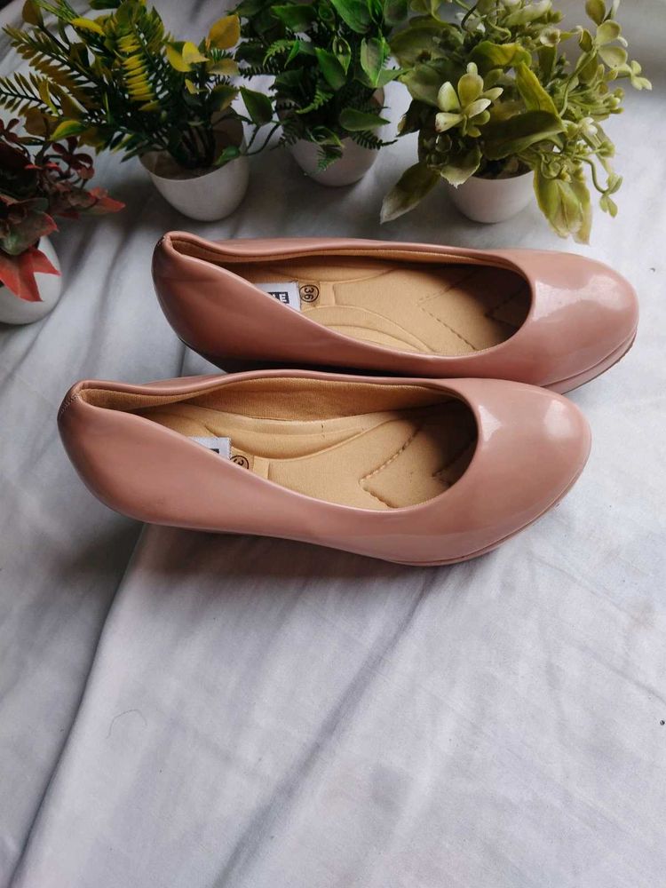 Elegant Pink Ballerina Flats