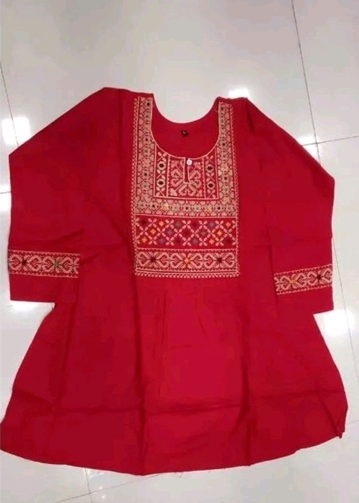 Chikan Kari Short Top  😍