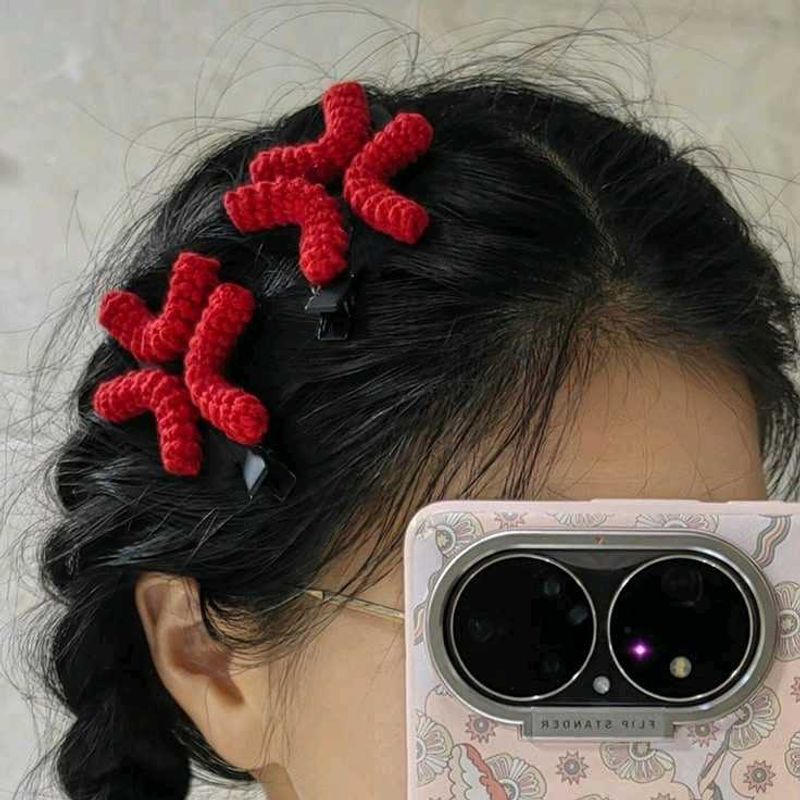 Cute Red Crochet Star Hair Clips