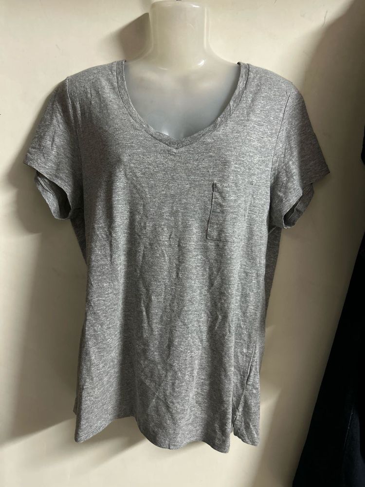 Grey V-Neck Pocket T-Shirt