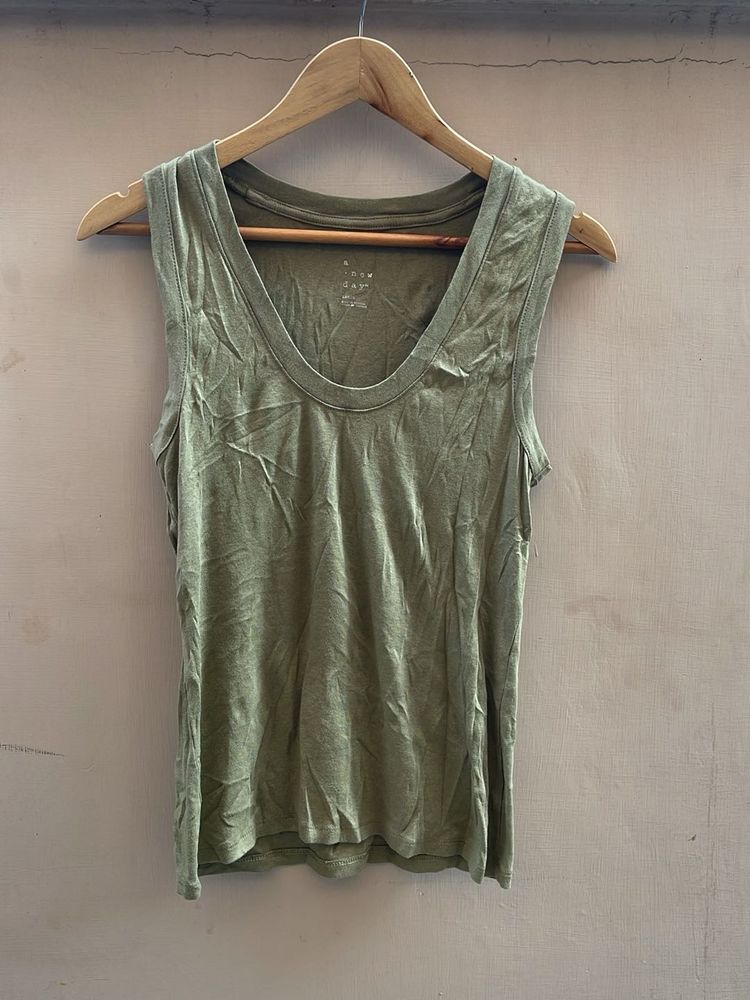 Green Sleeveless Tank Top