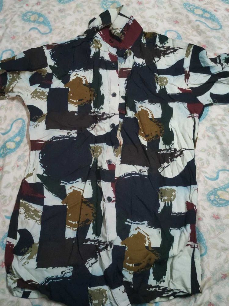 Abstract Print Button-Up Shirt