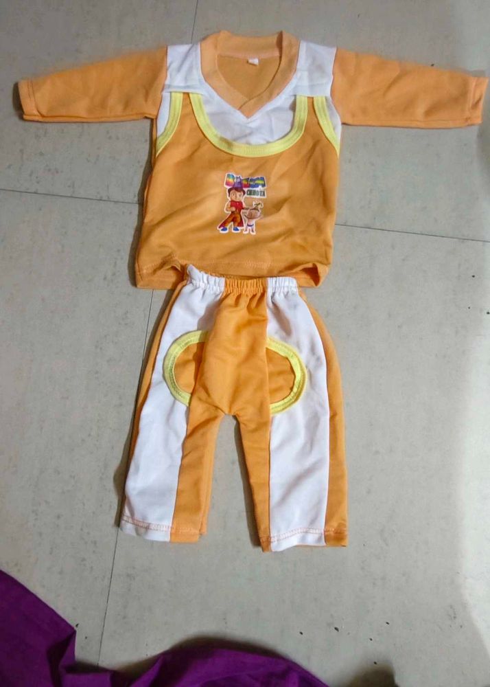 Cute Orange &amp; White Baby Set