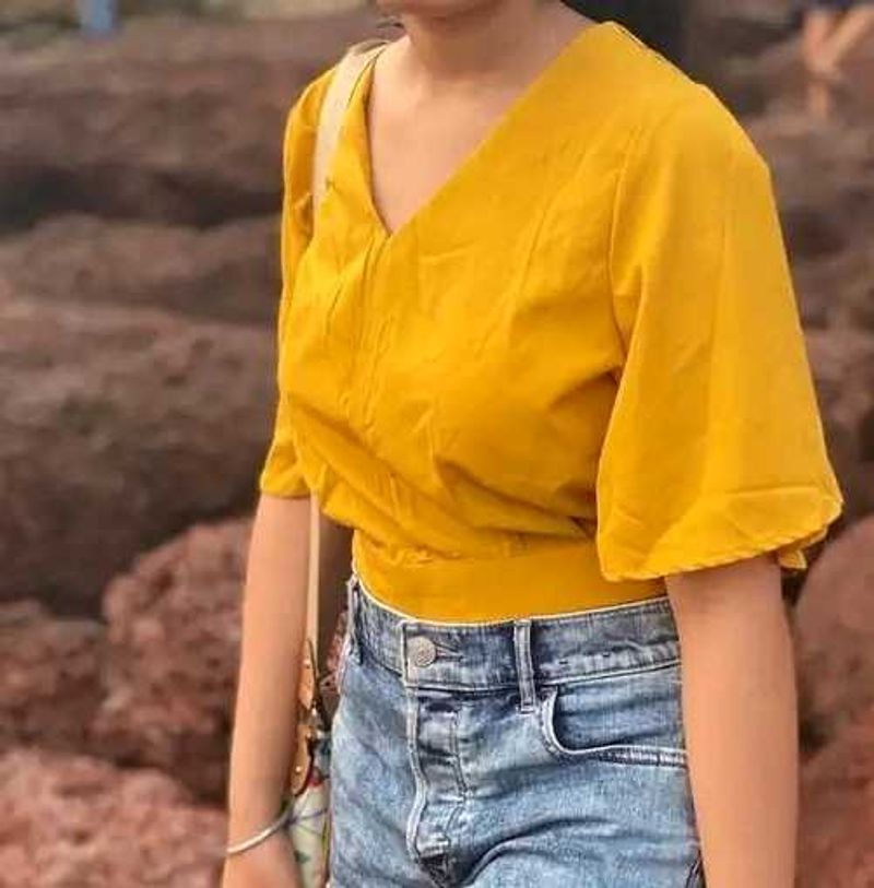 Mustard yellow top