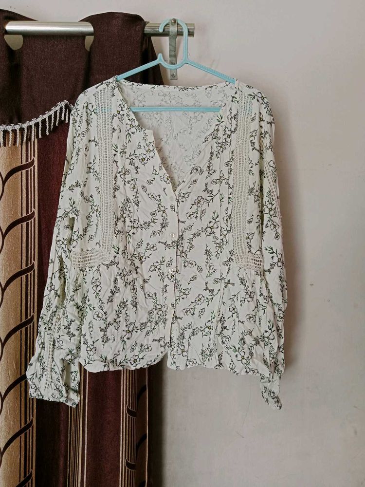 Women's Floral Peplum Top with Lace
