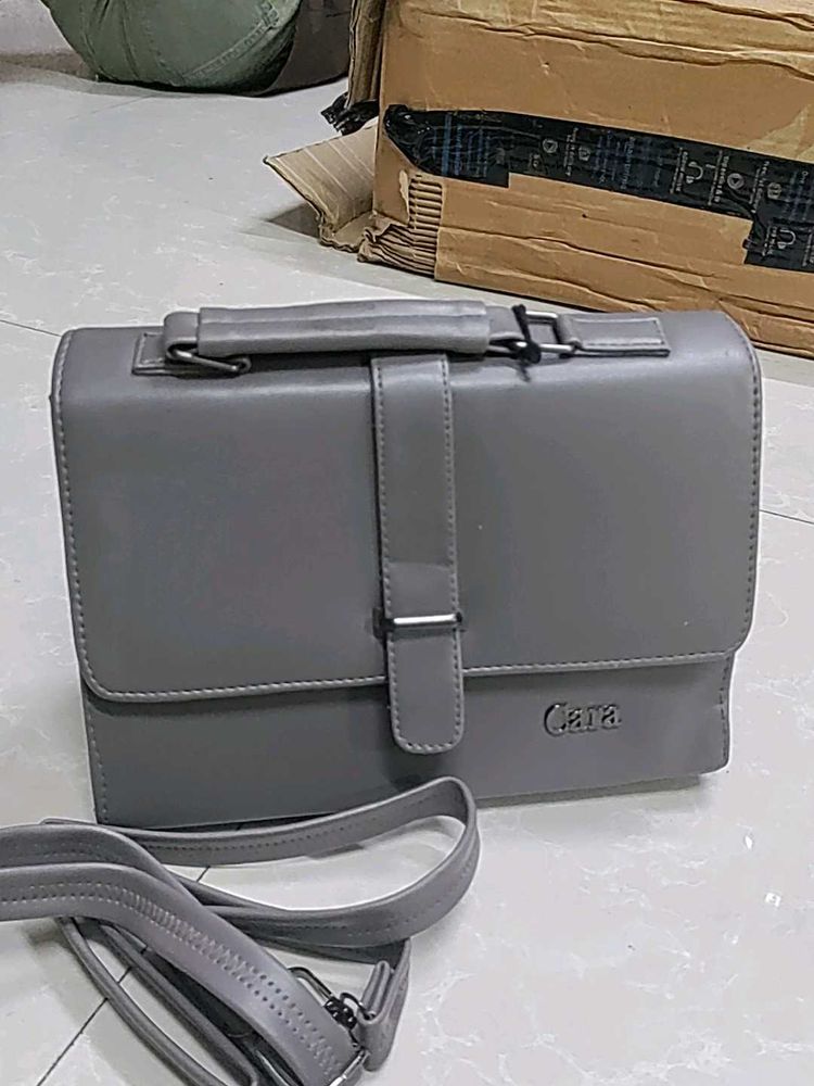 Chic Grey Crossbody Handbag