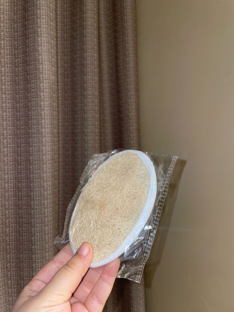 Natural Loofah Exfoliating Pad