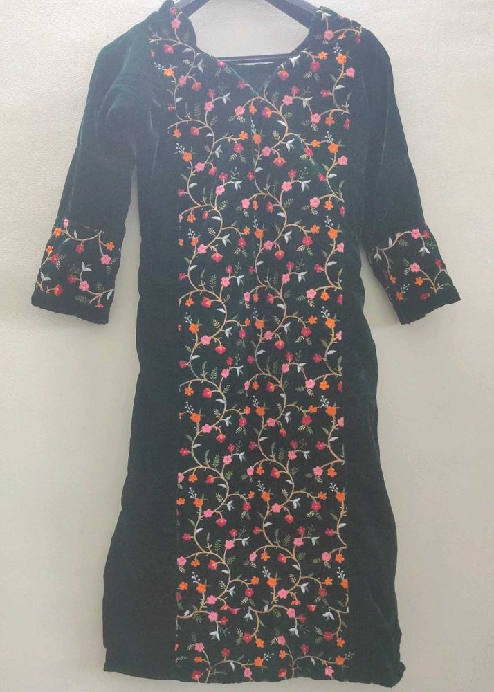 Embroidered Velvet Kurti Set