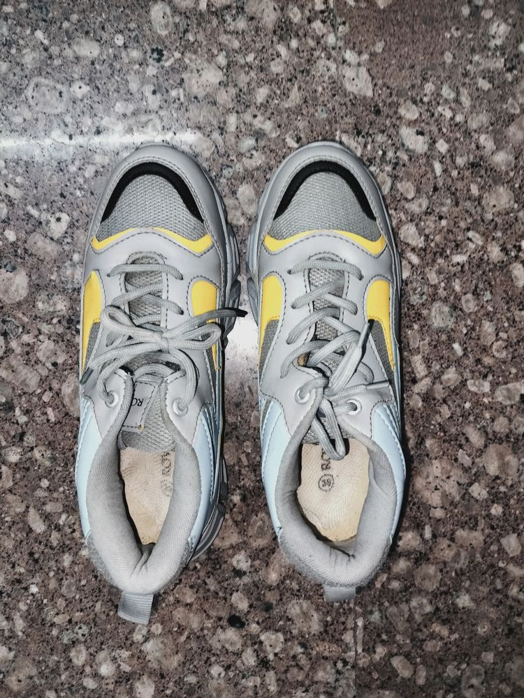 New Sports Shoes For Women