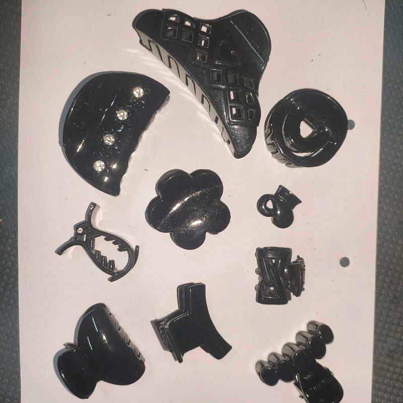 Set of Black Hair Claw Clips
