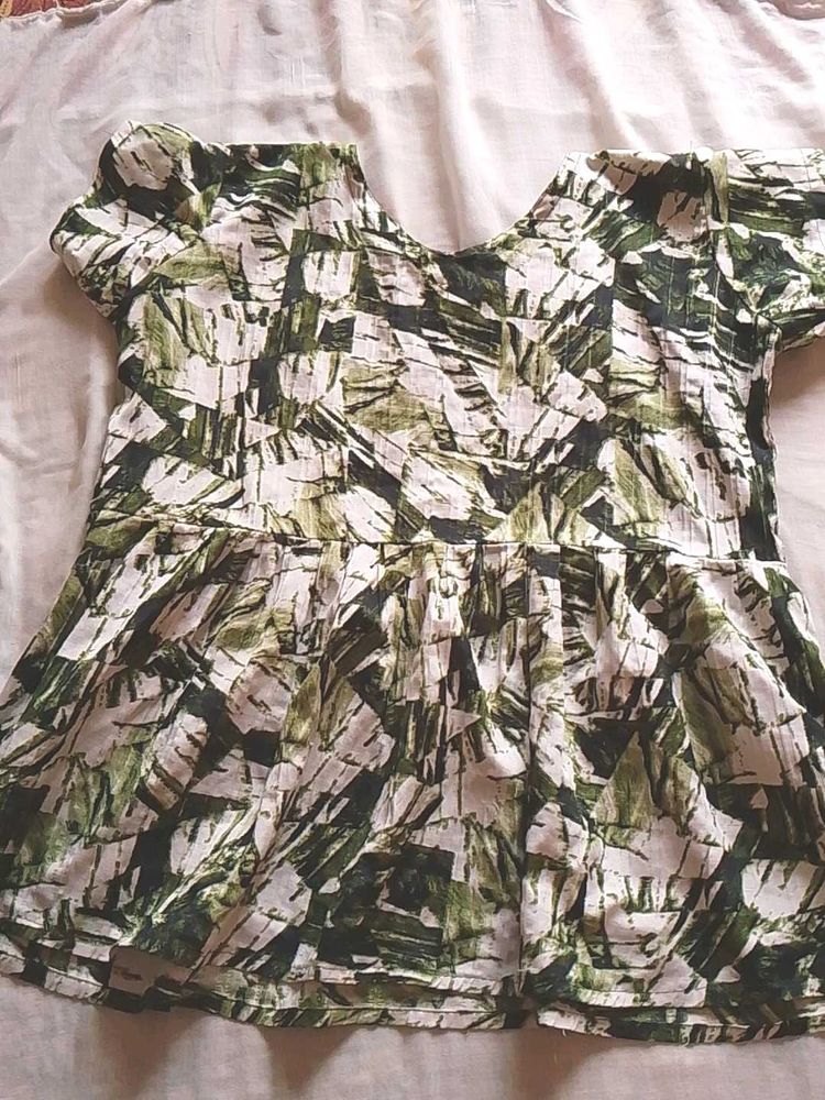 Stylish Green &amp; White Printed Kurta